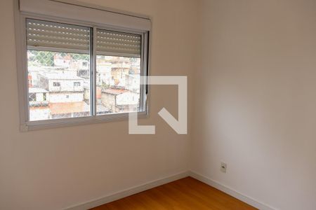 Quarto 2 de apartamento para alugar com 2 quartos, 50m² em Jardim Roberto, Osasco