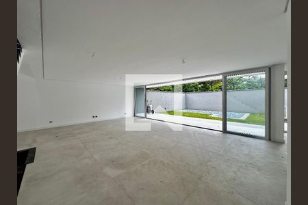 Sala de casa de condomínio à venda com 4 quartos, 496m² em Jardim Cordeiro, São Paulo