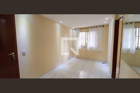 Sala de apartamento para alugar com 2 quartos, 47m² em Santa Maria, Osasco