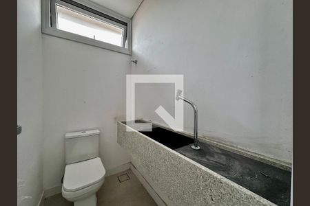 Lavabo de casa de condomínio à venda com 4 quartos, 486m² em Jardim Cordeiro, São Paulo