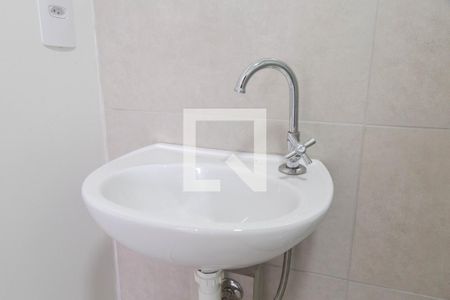 Banheiro de apartamento para alugar com 2 quartos, 47m² em Vila Augusta, Guarulhos