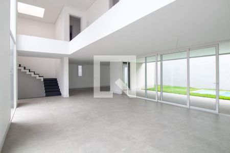 Sala de casa à venda com 4 quartos, 686m² em Jardim Cordeiro, São Paulo