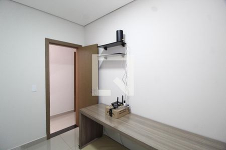 Quarto 1 de apartamento para alugar com 3 quartos, 72m² em Granada, Uberlândia