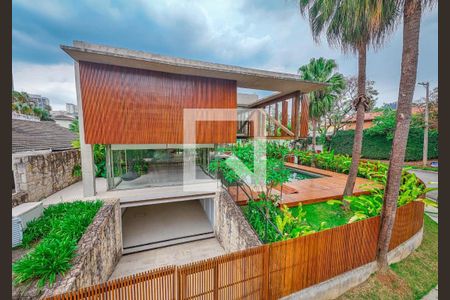 Casa à venda com 731m², 4 quartos e 6 vagas Casa à venda com 731m², 4 quartos e 6 vagasFoto 19
