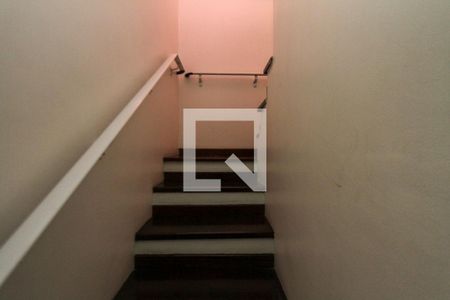 escada de casa à venda com 2 quartos, 178m² em Vila Cleonice, São Paulo