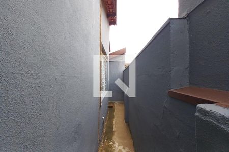 Casa para alugar com 40m², 1 quarto e 1 vaga Casa para alugar com 40m², 1 quarto e 1 vagaCorredor de Acesso