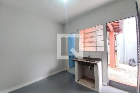 Casa para alugar com 40m², 1 quarto e 1 vaga Casa para alugar com 40m², 1 quarto e 1 vagaCozinha