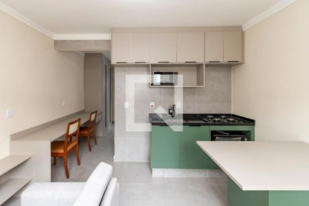 Sala/ Cozinha de apartamento para alugar com 1 quarto, 34m² em Cidade Monções, São Paulo