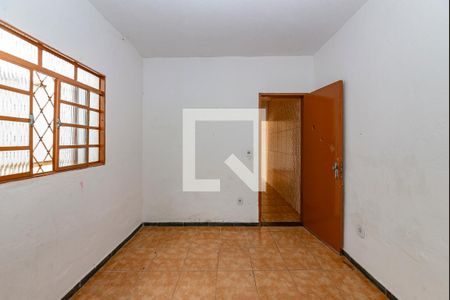 Quarto 1 de casa para alugar com 2 quartos, 60m² em Novo Glória, Belo Horizonte