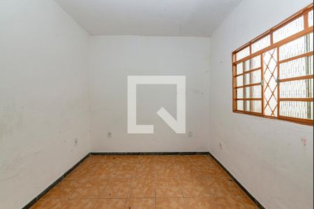 Quarto 1 de casa para alugar com 2 quartos, 60m² em Novo Glória, Belo Horizonte