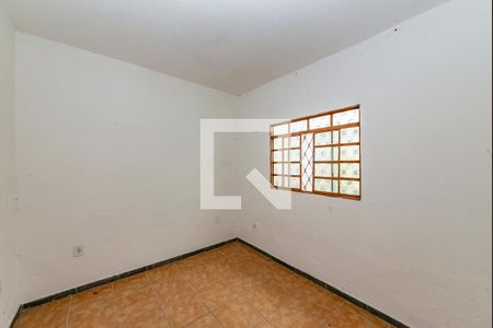 Quarto 1 de casa para alugar com 2 quartos, 60m² em Novo Glória, Belo Horizonte