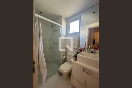 Apartamento à venda com 136m², 3 quartos e 3 vagas Apartamento à venda com 136m², 3 quartos e 3 vagasBanheiro 2