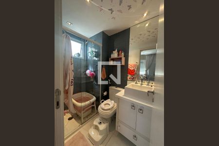 Apartamento à venda com 136m², 3 quartos e 3 vagas Apartamento à venda com 136m², 3 quartos e 3 vagasBanheiro 1