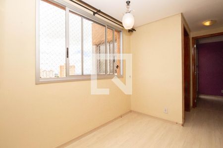 Sala de apartamento para alugar com 2 quartos, 46m² em Qn 303, Brasília