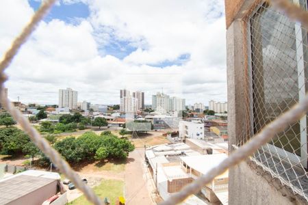 Vista da Sala de apartamento para alugar com 2 quartos, 46m² em Qn 303, Brasília