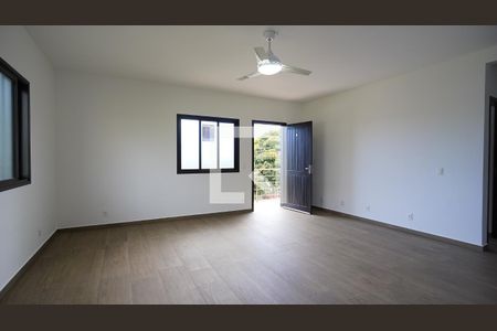 Sala de casa de condomínio para alugar com 3 quartos, 84m² em Morro das Pedras, Florianópolis