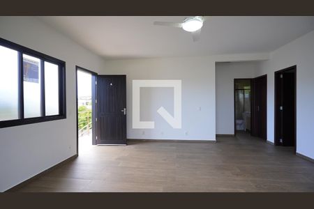 Sala de casa de condomínio para alugar com 3 quartos, 84m² em Morro das Pedras, Florianópolis