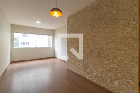 Sala de apartamento para alugar com 2 quartos, 65m² em Cambuí, Campinas