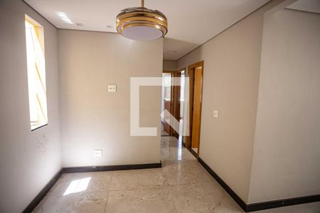 Sala de apartamento à venda com 3 quartos, 70m² em Monsenhor Messias, Belo Horizonte