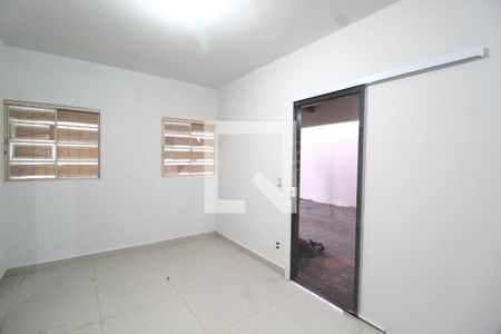 Sala de casa para alugar com 3 quartos, 170m² em Santa Mônica, Uberlândia