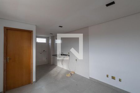 Sala/Cozinha/Área de Serviço  de apartamento para alugar com 2 quartos, 45m² em Vila Ré, São Paulo