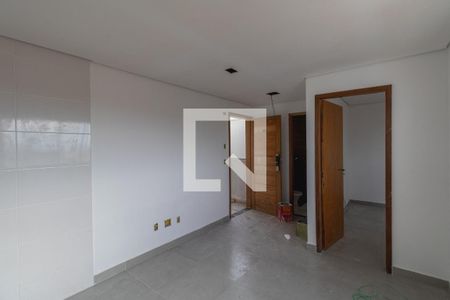 Sala/Cozinha/Área de Serviço  de apartamento para alugar com 2 quartos, 45m² em Vila Ré, São Paulo