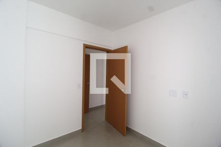 Quarto 1 de apartamento para alugar com 3 quartos, 80m² em Tubalina, Uberlândia