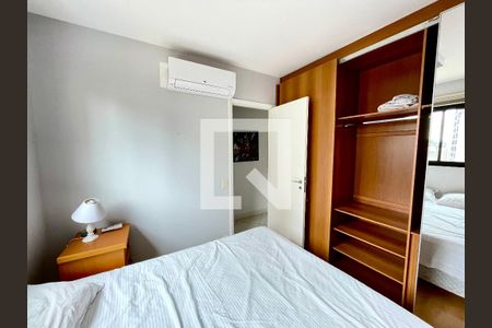 Quarto de apartamento para alugar com 2 quartos, 68m² em Cambuí, Campinas