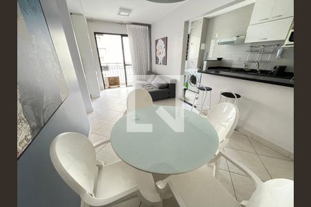 Sala de apartamento para alugar com 2 quartos, 68m² em Cambuí, Campinas