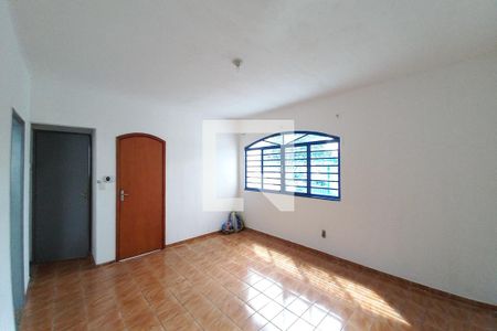 Sala de casa para alugar com 4 quartos, 140m² em Jardim Pauliceia, Campinas