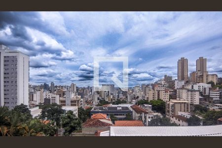 Vista da Sala de apartamento para alugar com 2 quartos, 70m² em Serra, Belo Horizonte