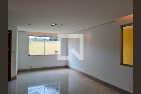 Sala de casa à venda com 3 quartos, 191m² em Boa Vista, Belo Horizonte