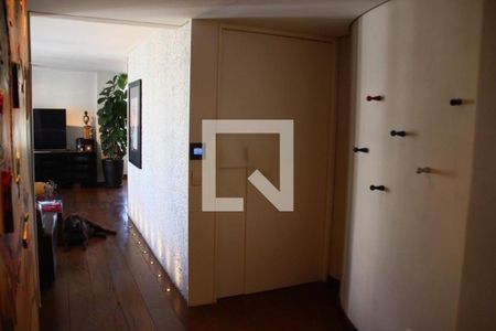 Apartamento à venda com 3 quartos, 160m² em Cerqueira César, São Paulo