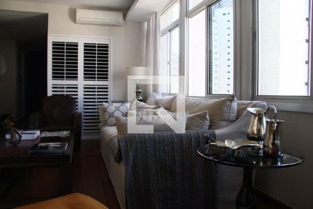 Apartamento à venda com 3 quartos, 160m² em Cerqueira César, São Paulo