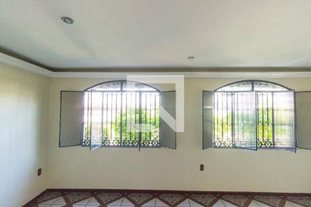 Sala de casa para alugar com 3 quartos, 260m² em Jardim Sulacap, Rio de Janeiro