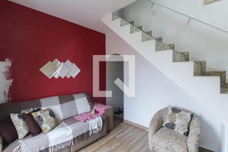 Sala 1 de casa para alugar com 7 quartos, 180m² em Vila Olinda, São Paulo