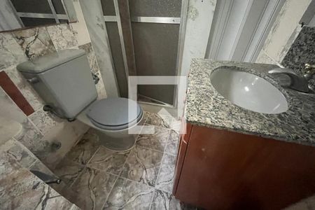 Banheiro de apartamento para alugar com 1 quarto, 35m² em Portuguesa, Rio de Janeiro