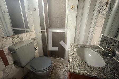 Banheiro de apartamento para alugar com 1 quarto, 35m² em Portuguesa, Rio de Janeiro