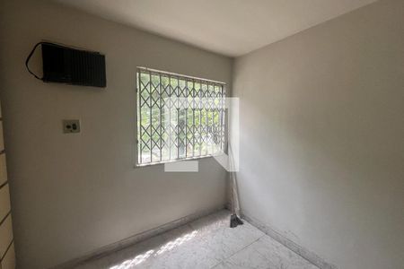 Quarto 1 de apartamento para alugar com 1 quarto, 35m² em Portuguesa, Rio de Janeiro