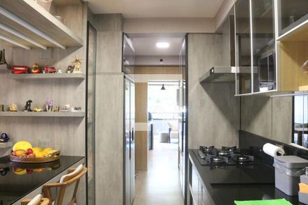 Cozinha de apartamento à venda com 3 quartos, 138m² em Pompeia, São Paulo