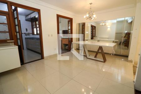 Sala de Jantar de casa para alugar com 4 quartos, 180m² em Ipanema, Porto Alegre