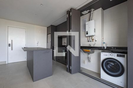 Sala/Cozinha de apartamento para alugar com 1 quarto, 71m² em Pinheiros, São Paulo