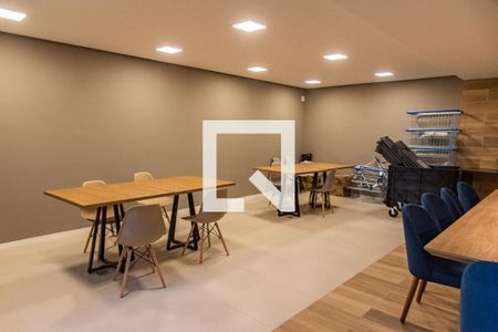 Apartamento à venda com 25m², 1 quarto e sem vaga Apartamento à venda com 25m², 1 quarto e sem vagaÁrea comum - Salão de festas