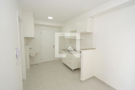 Sala/Cozinha de apartamento para alugar com 1 quarto, 28m² em Socorro, São Paulo