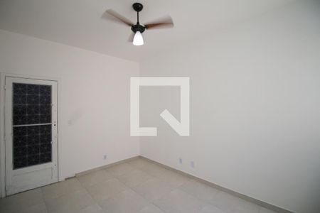 Sala de apartamento para alugar com 1 quarto, 60m² em Ramos, Rio de Janeiro