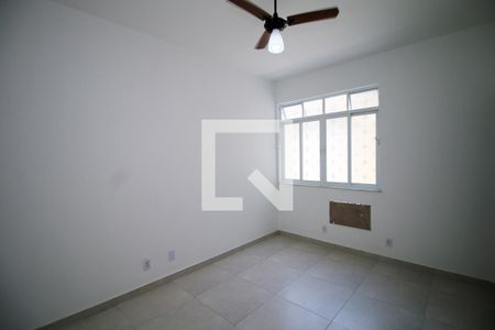 Sala de apartamento para alugar com 1 quarto, 60m² em Ramos, Rio de Janeiro