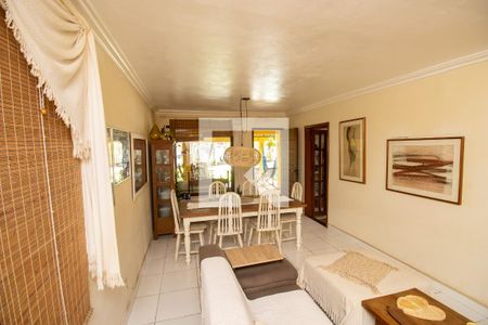 Sala de casa de condomínio à venda com 3 quartos, 377m² em Vargem Grande, Rio de Janeiro