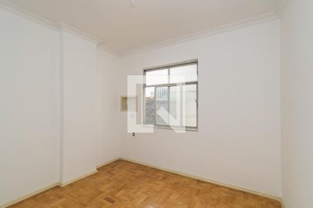 Quarto 1 de apartamento para alugar com 2 quartos, 58m² em Bonsucesso, Rio de Janeiro