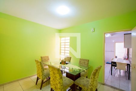 Sala de jantar de casa à venda com 3 quartos, 226m² em Vila Pires, Santo André