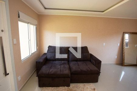 Sofá da sala de casa para alugar com 2 quartos, 230m² em Harmonia, Canoas